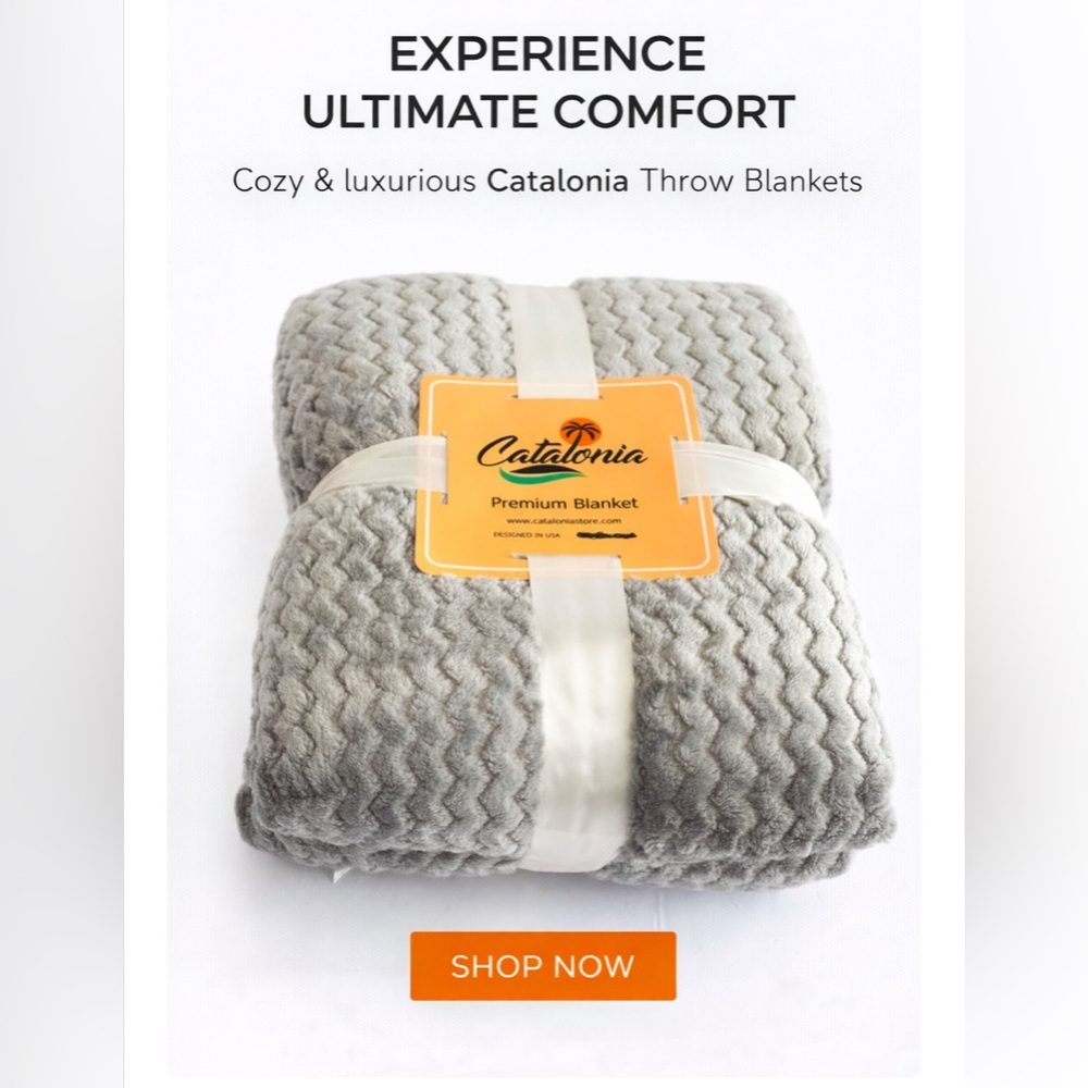 FINAL PRICE! Catalonia Premium Fleece Blanket 
Dimensions (Overall): 60”x50”